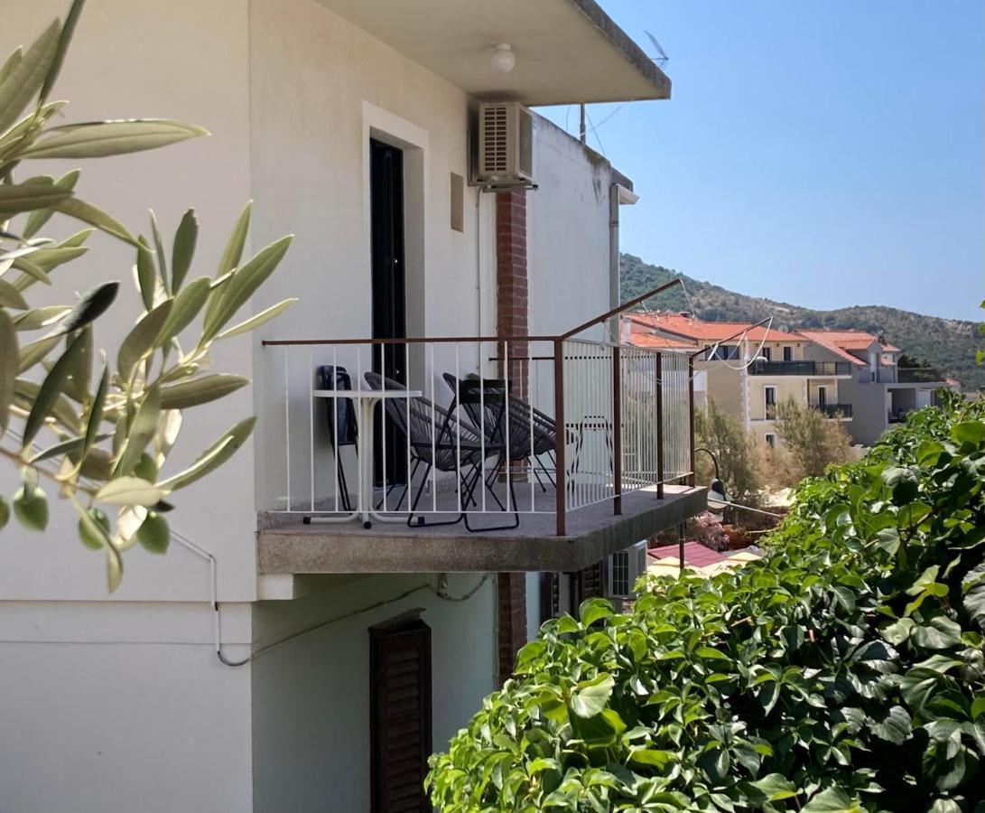 Rooms 22 - Beachfront Primosten Exterior photo