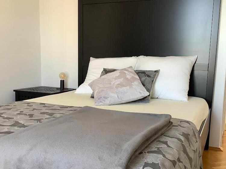 Rooms 22 - Beachfront Primosten Exterior photo