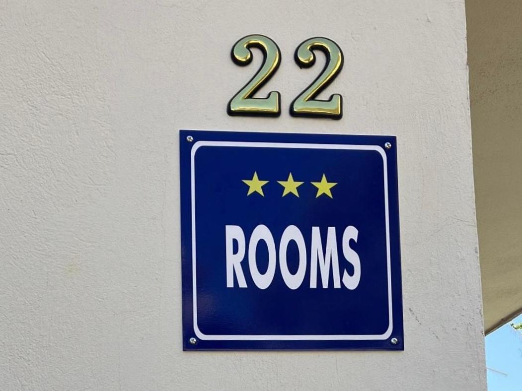 Rooms 22 - Beachfront Primosten Exterior photo